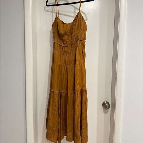 NWT Anthropologie Womens sz 8 Ruched Tiered Midi Pleated Satin Slip Dress Gold - Picture 6 of 8